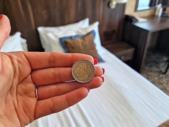 Žinios. Nuo pirmadienio Palangoje didėja „pagalvės mokestis“: sieks du eurus už naktį