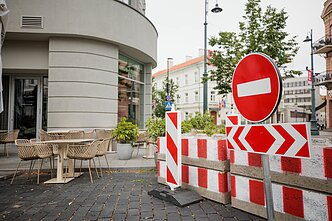 Ograniczenia ruchu. Zdjęcie ilustracyjne