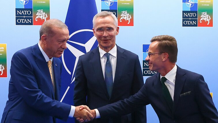Žinios. Vilniaus NATO viršūnių susitikimo išvakarėse Turkija sutiko paremti Švedijos narystę NATO