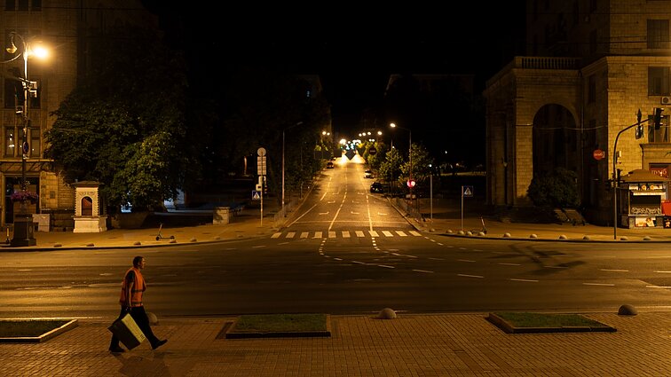 Žinios. Kyjivas naktį vėl atakuotas dronais, skelbiama, kad oro gynybos daliniai sunaikino visus priešo taikinius
