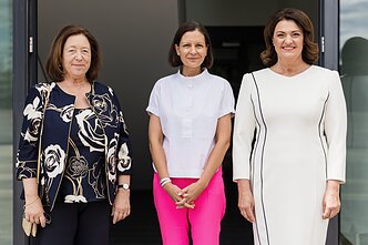 Diana Nausėdienė priima šalių lyderių sutuoktinius ir partnerius Nacionalinėje dailės galerijoje