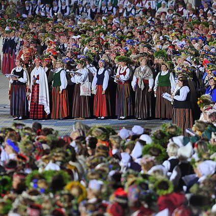 Ryto allegro. Vytautas Miškinis: valdžia turi suprasti, kad rūpestis dainų švente reikalingas ne kas ketverius metus, o nuo vienos iki kitos dainų šventės