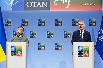 Jenso Stoltenbergo ir Volodymyro Zelenskio spaudos konferencija NATO viršūnių susitikimo metu Jenso Stoltenbergo ir Volodymyro Zelenskio spaudos konferencija NATO viršūnių susitikimo metu