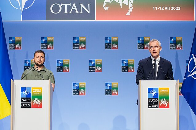 Jenso Stoltenbergo ir Volodymyro Zelenskio spaudos konferencija NATO viršūnių susitikimo metu Jenso Stoltenbergo ir Volodymyro Zelenskio spaudos konferencija NATO viršūnių susitikimo metu