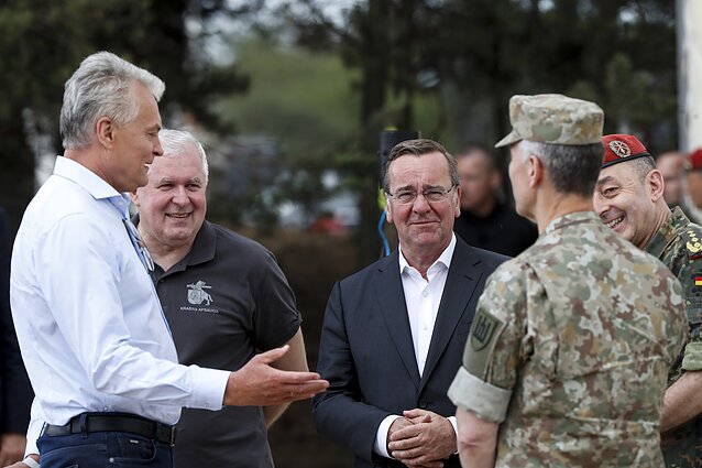 Žinios. Vokietija ir Lietuva iki rudens sutarė parengti bendrą veiksmų planą dėl nuolatinės brigados dislokavimo