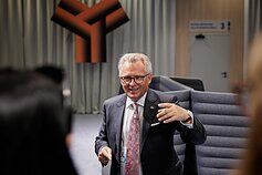 Kulisy szczytu NATO: tysiące metrów dywanów, ponad 100 kg truskawek i litewskie akcenty