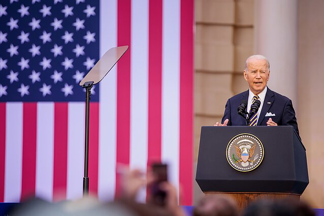 Bideno kalbą įvertinusi ekspertė: paneigsiu mitą, kad kalbos „atsitinka“, jas kuria labai ilgai