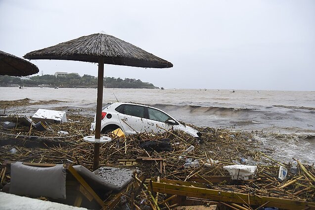 Istoriškai karštas birželis: JT Pabėgėlių agentūros teigimu, sausros ir potvyniai prisideda prie didesnės migracijos