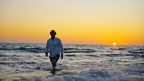 Kadras iš Justino Lapatinsko klipo