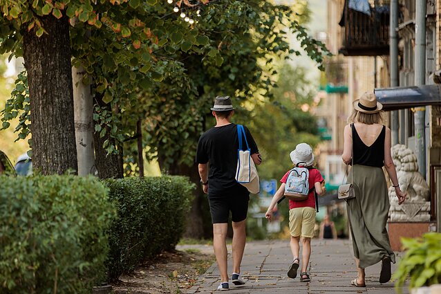 Nors kalendorius žymi plinkančius medžius, tikrovėje – pliažas ir maudynės: įkais net iki 28 laipsnių
