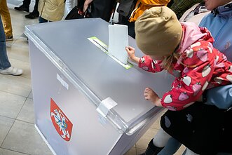 Rinkimai; referendumas 