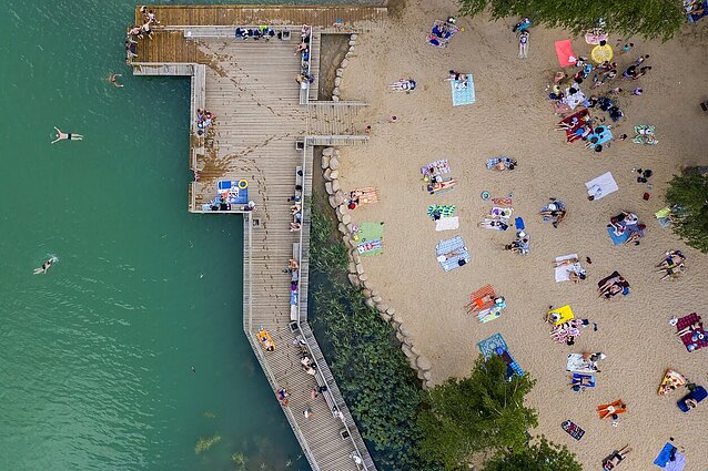 Gelbėtojai įspėja: leidžiant laiką prie vandens telkinių svarbu likti budriems, skenduolių skaičius mažėja nepakankamai