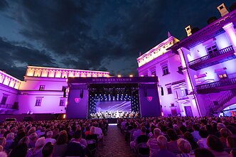 Festivalio „Midsummer Vilnius“ atidarymas: Violetos Urmanos pasirodymas Valdovų rūmų Didžiajame kieme