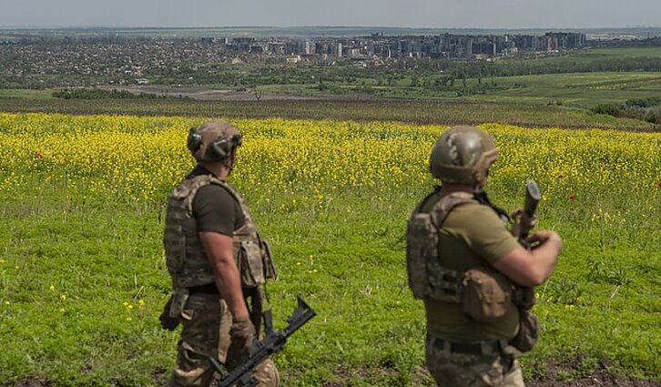 Žinios. JAV kariuomenės vadas: Ukrainos kontrpuolimą per anksti vadinti nenusisekusiu, Kyjivas bando saugoti savo karius