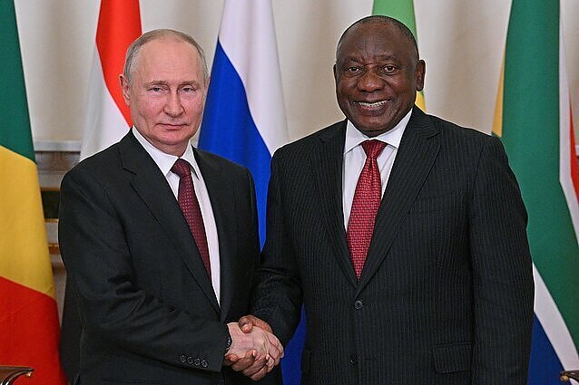 Žinios. Dėl galiojančio arešto orderio Putinas neatvyks į viršūnių susitikimą Pietų Afrikos Respublikoje