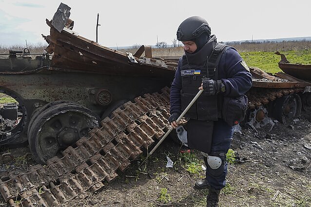 Anušauskas apie buriamą Ukrainos išminavimo koaliciją: ji veiks atkovotose teritorijose, ne fronto linijoje