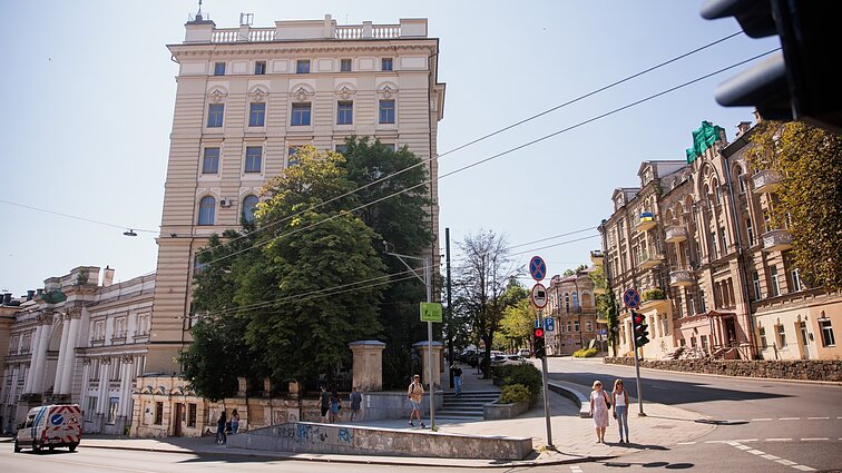 Žmogaus santykis su gamta: kodėl medžių kirtimas šiais laikais taip piktina visuomenę?