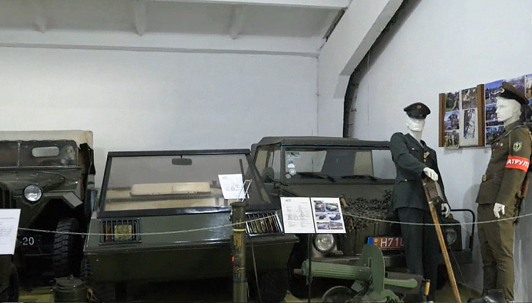 „Pirmyn į praeitį“: Šeduvoje – unikali retro transporto priemonių ekspozicija