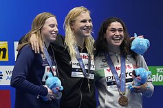 50 m krūtine plaukimo prizininkės (iš kairės): Lilly King, Rūta Meilutytė ir Benedetta Pilato