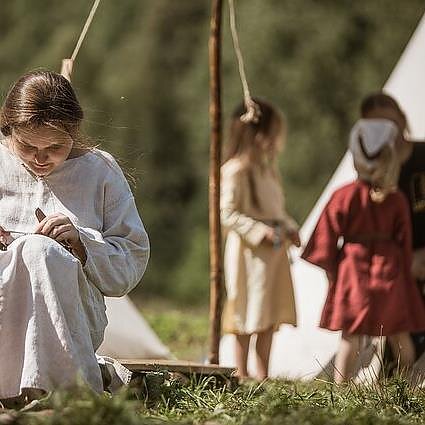 Pakeliui su vasara. „Mėnuo Juodaragis“ organizatoriai po Lygių galimybių kontrolierės pastabų: laukiame ir tarnybos patarimų, kaip rasti išeitį