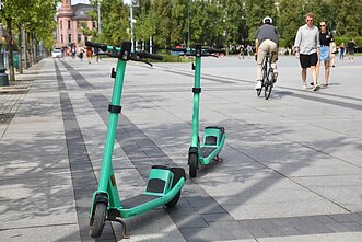 Vilniuje įrengtos el. paspirtukams skirtos stovėjimo vietos 