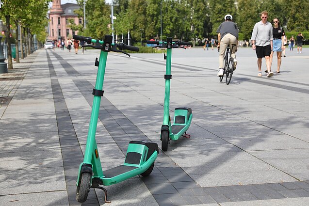 Vilniuje įrengtos el. paspirtukams skirtos stovėjimo vietos 
