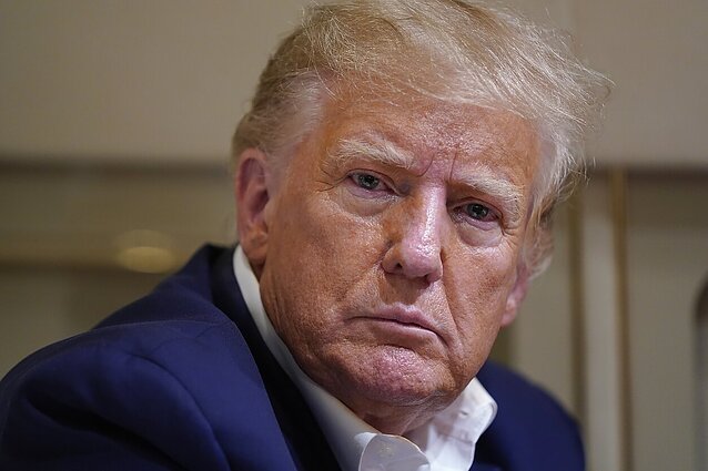 Trumpas pasiduos teisėsaugai Vašingtone: buvusiam JAV prezidentui pareikšti kaltinimai bandžius išlikti valdžioje