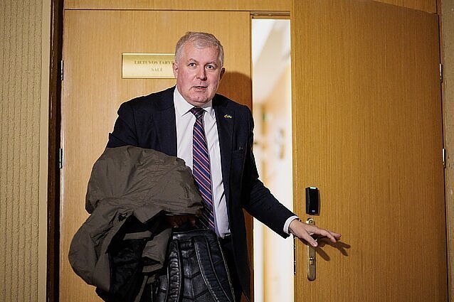 Žinios. Prokuratūra pradėjo ikiteisminį tyrimą dėl Anušausko paviešintos informacijos apie planus įsigyti vokiškų tankų