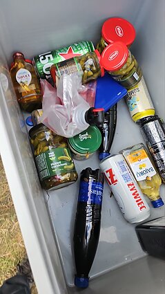 Neleistini daiktai festivalyje