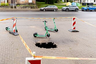Įgriuva Dzūkų gatvėje, Vilniuje Įgriuva Dzūkų gatvėje, Vilniuje