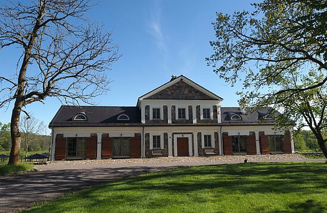 Paliesiaus dvare šeštadienį vyks klasikinės muzikos koncertas: skambės Brahmso bei Dvoržako kūriniai