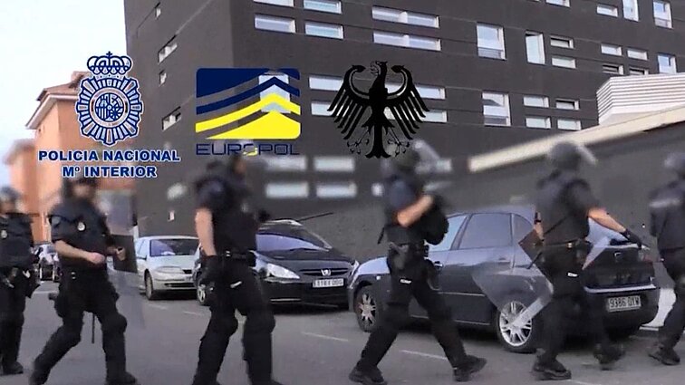 Žinios. Ispanijoje sulaikyta 19 žmonių kontrabandininkų, kurie priklausė organizuotai nusikaltėlių grupuotei