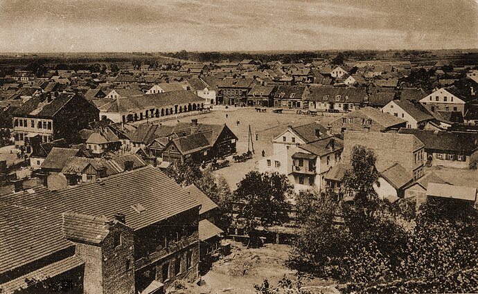 Vilkaviškio turgavietė nuo Katedros bokšto, 1915 m.