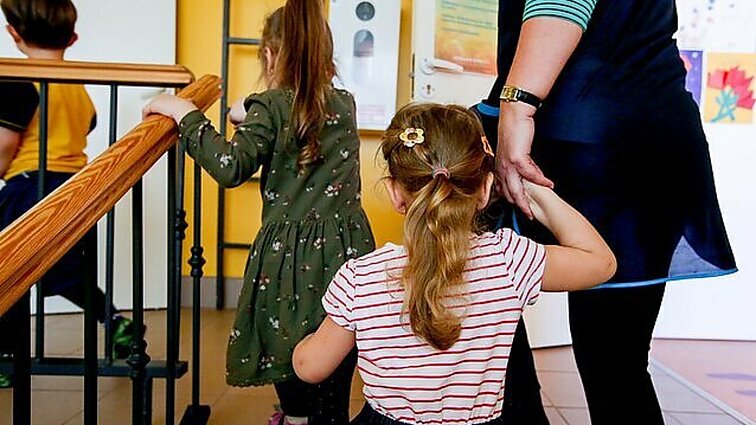 Žinios. Dalyje savivaldybių didės mokestis už darželį: vadovai sako, kad brangsta ne tik maitinimas, bet ir ugdymas