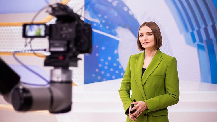 Panorama (su vertimu į gestų k.)