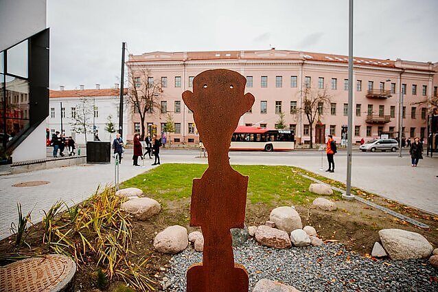 Vingrių šaltinių skveras nukelia į viduramžius ir pasakoja pirmosios miesto vandenvietės istoriją