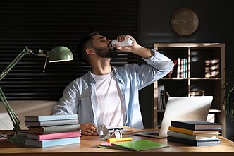 Energetinis gėrimas, asociatyvi nuotr. Energetinis gėrimas, asociatyvi nuotr.