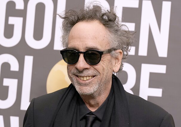 Ryto klausimas. Kokioje kino kompanijoje režisierius Timas Burtonas sukūrė pirmuosius animacinius filmus?