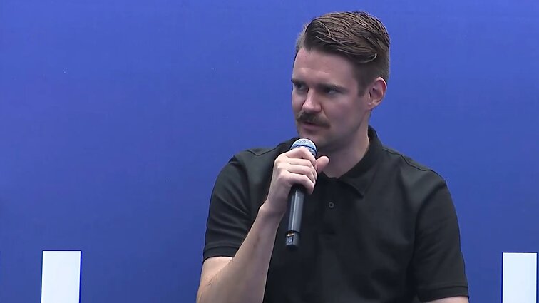 Festivalis „Būtent!“. „Draugiška Lietuva“ scena. (Ne)ringe: Paul de Miko ir Nerijus Mačiulis prieš klaviatūros riterius