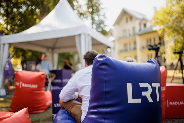 Festivalis „Būtent!“. „Draugiška Lietuva“ scena. Diskusija „Ar mes dar auginsime vaikus?“