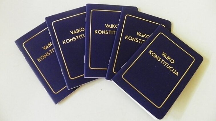 Atsinaujinimas vaikų labui: Vaiko konstituciją lengviau skaityti ir išgirsti galės visi su negalia gyvenantys vaikai