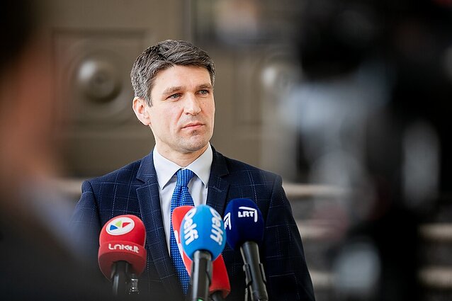 LB valdybos narys Krėpšta apie laikinąjį solidarumo įnašą: šalies bankai perves pirmąją šio mokesčio įmoką – virš 50 mln. eurų
