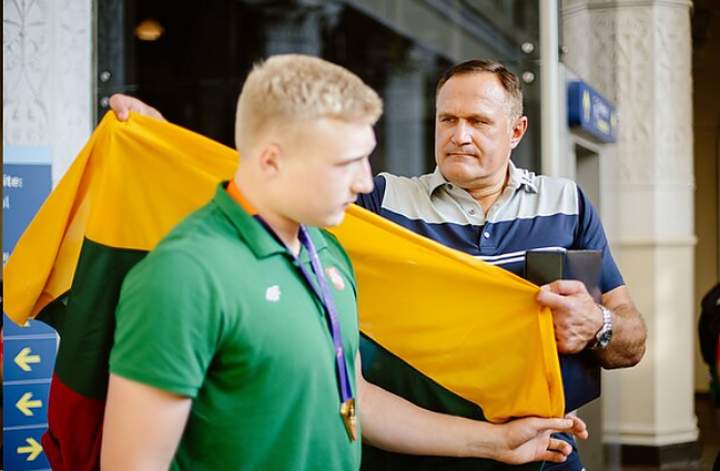 Sportas. Orai. Baigėsi Virgilijaus ir Mykolo Aleknų paskelbtas aukcionas, kuriuo buvo renkamos lėšos Ukrainos gynėjams