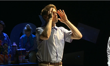 Spektaklis „Tas keistas nutikimas šuniui naktį“