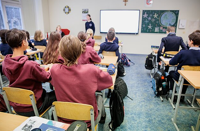 Ministras apie mokytojų reikalavimus: nėra tokios algos, kuri galėtų parodyti pakankamą dėmesį