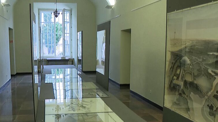 Vilniaus rotušėje – paroda „Interpretuojant Gucevičių“: minimas profesionalius architektus rengiančios katedros jubiliejus