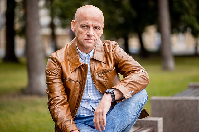 „Knyga, gydanti sužeistą sielą“: aktorius Juozas Gaižauskas pristato knygą – „Antarktidos indėnai“