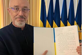 Oleksijus Reznikovas su atsistatydinimo raštu Oleksijus Reznikovas su atsistatydinimo raštu