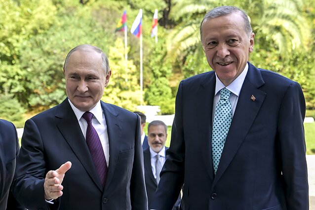 Sočyje – bevaisis Turkijos ir Rusijos vadovų susitikimas: Putinas atsisako atgaivinti susitarimą dėl Ukrainos grūdų eksporto