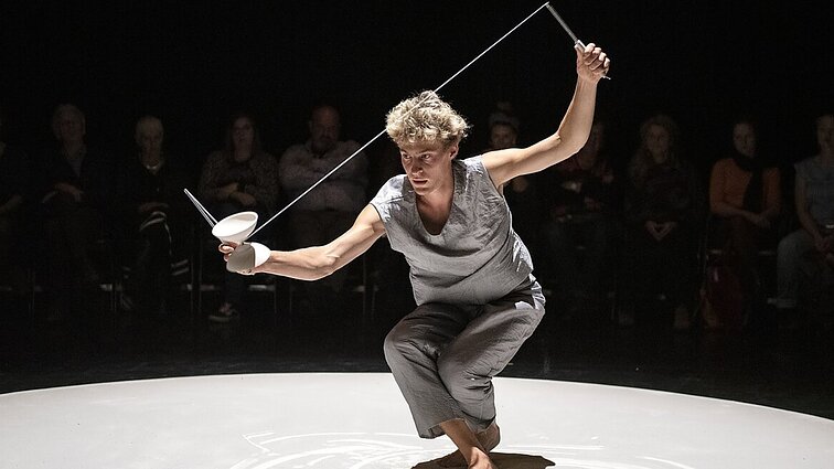 Jau 17-tą kartą vilniečius susiburti kviečia šiuolaikinio cirko festivalis „Helium“: kokios pramogos paruoštos šiais metais?